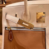  tote bag interior and compartment view 15