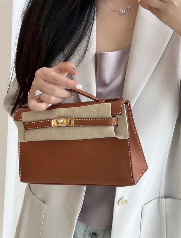  modern crossbody bag detail view showing craftsmanship