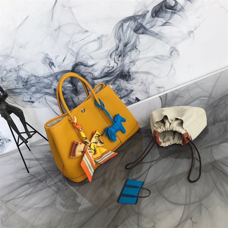 Chic bag women's premium everyday handbag