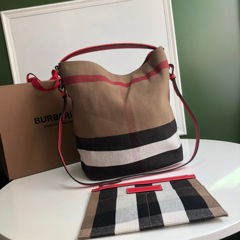 Ziva's Charm handbag – front view (one versatile size)