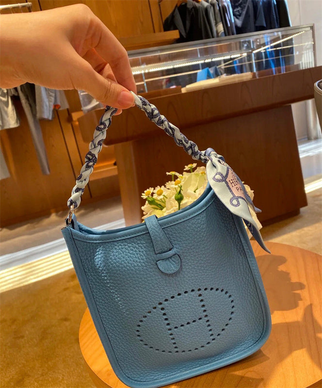  modern shoulder bag styled with outfit 12