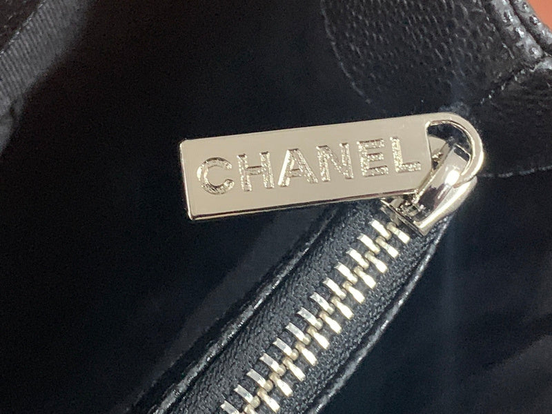  women's handbag, spacious design, view 6