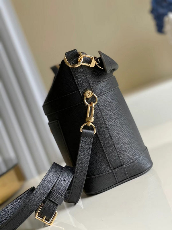 Styled lifestyle shot of classic modern women's handbag – women's premium purse