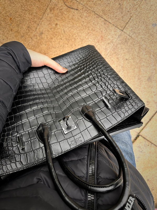 Understated bag women's premium everyday handbag