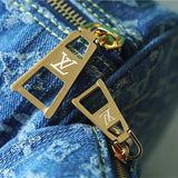  tote bag close-up of hardware and finish