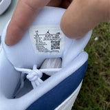 Nike Men's & Women's Premium Low-Top Trainers — Style 229 interior view