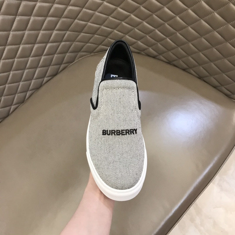 Burberry shoes Style 281 - sole and craftsmanship detail