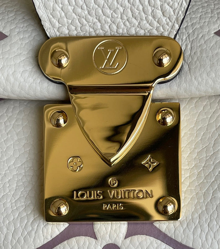 Close-up detail of premium refined women's handbag – women's luxury handbag