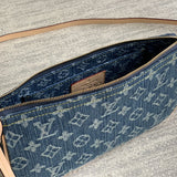  Statement everyday bag carried on shoulder