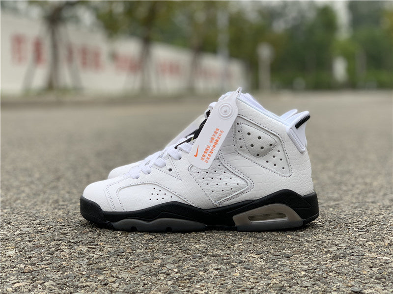 Nike Fashion sneakers in soft grey bold athletic profile front view
