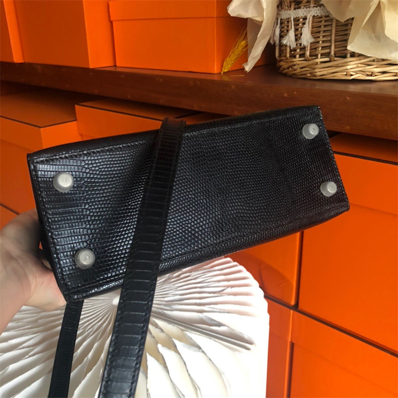  effortless crossbody bag styled with outfit