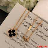 Full view of Van Cleef & Arpels unisex jewelry piece