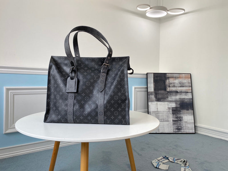 Back view of chic everyday-luxe women's handbag – women's premium purse