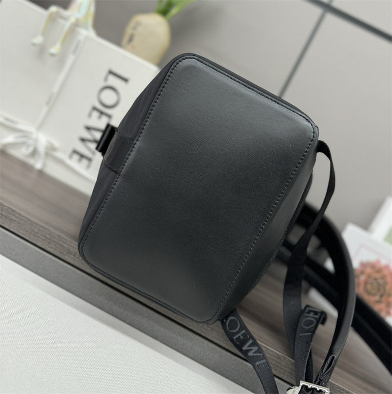 Ziva's Charm handbag – interior view (24cm*41cm*16cm)