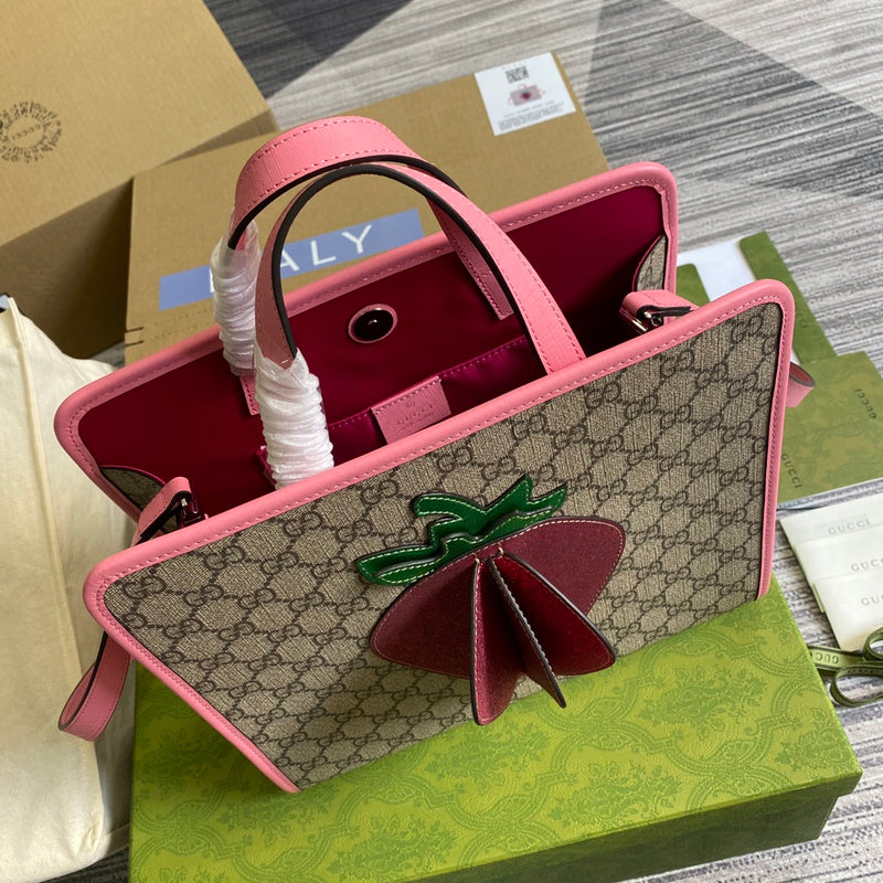 Styled lifestyle shot of elevated everyday-luxe women's handbag – women's premium purse