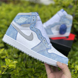 Nike crisp white luxury sneakers view 21 retro runner design