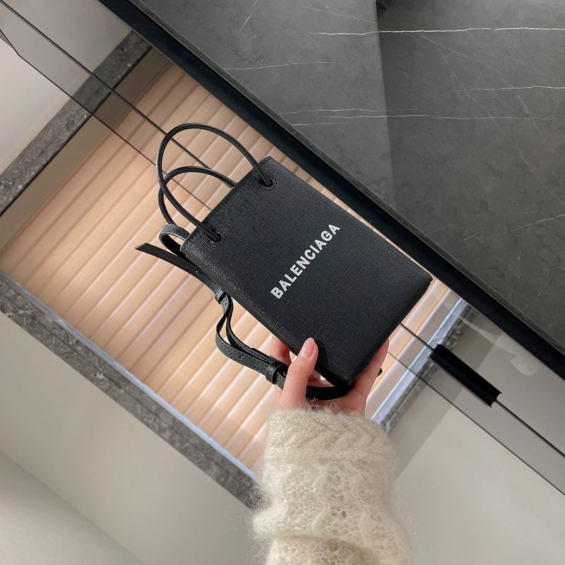 Ziva's Charm handbag – lifestyle view (one versatile size)