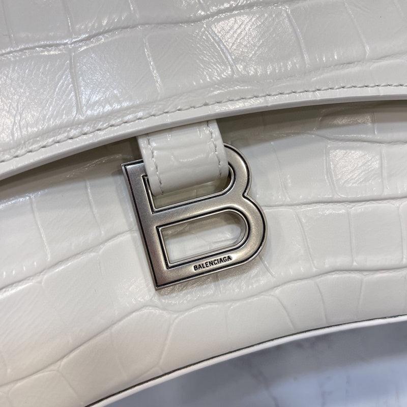 Zivas Charm Chic Craftsmanship Statement Handbag (Designer-Inspired Craftsmanship) – Interior View