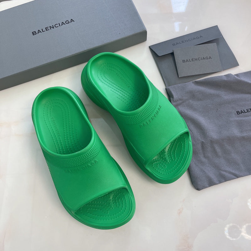 Zivas Charm Refined Everyday Style Designer Sandals (All-Day Wearable Design) – Detail View