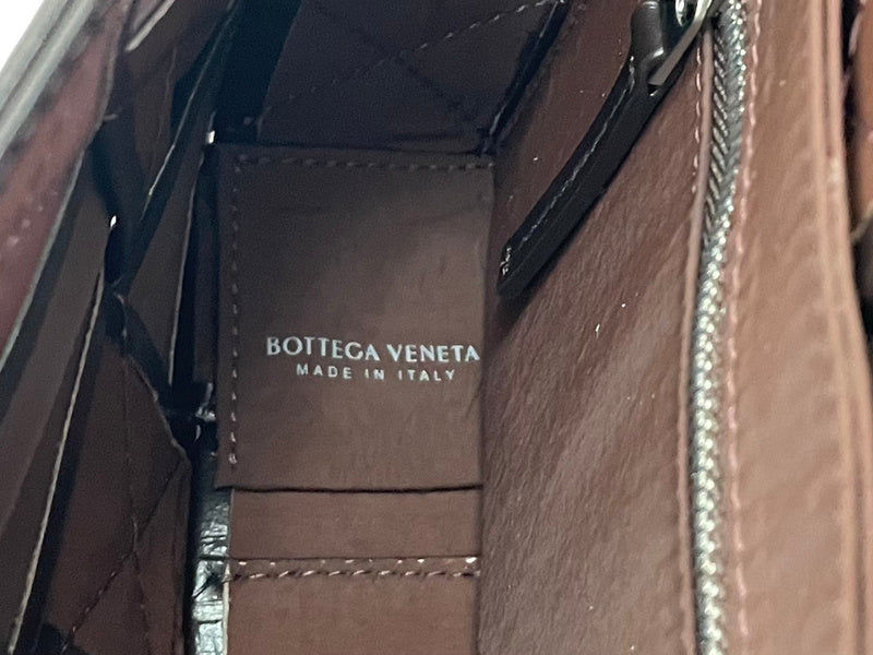 Timeless Faux Leather Handbag - Chic Everyday Appeal | Women's Luxury Handbag #1644 - back view (image 4) of designer-inspired handbag