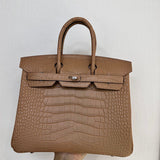  shopper bag interior and compartment view 15