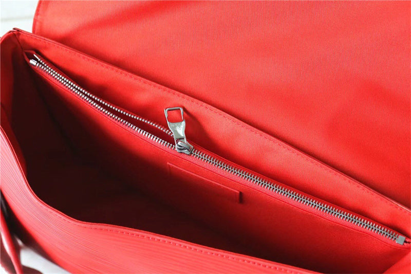  signature structured bag styled with outfit 18