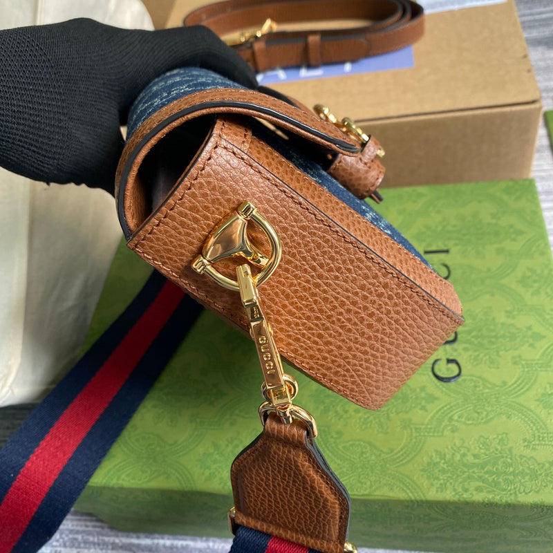 Interior view of everyday-luxe premium women's handbag – women's luxury handbag