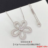 Angled view of Van Cleef & Arpels unisex jewelry piece