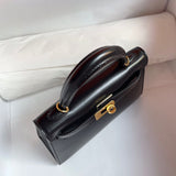 Graceful handbag styled for everyday wear
