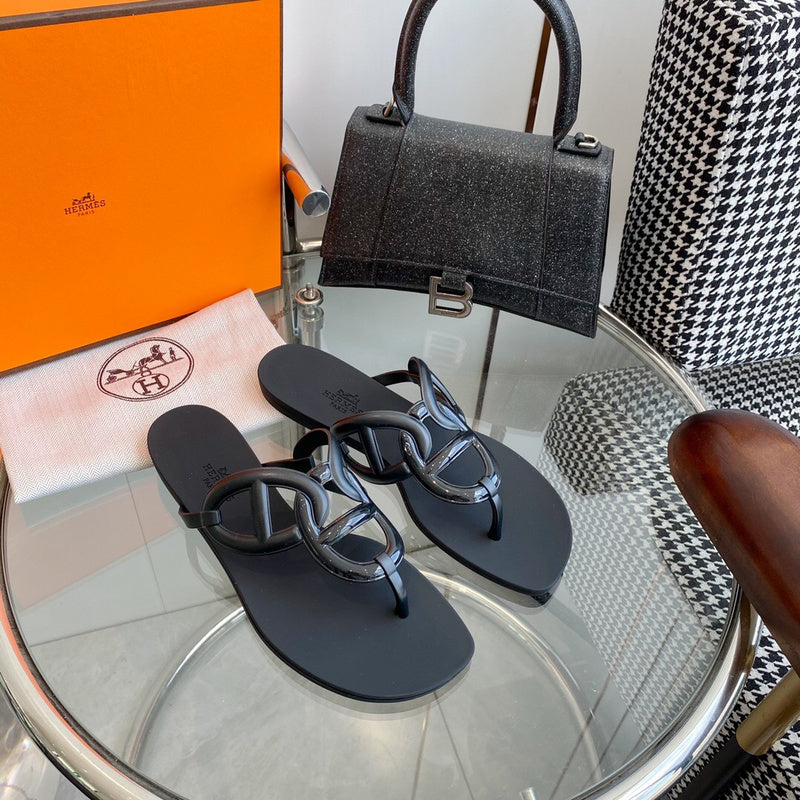 Hermes shoes Style 326 - packaging and accessories (alternate angle)