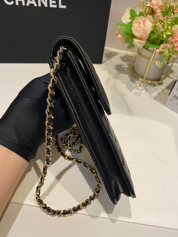 Ziva's Charm handbag – interior view (one versatile size)