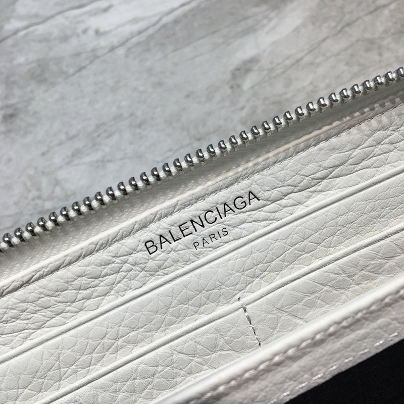 Chic Vegan Leather Handbag - Premium Craftsmanship Detailing | Women's Luxury Handbag #1003 - alternate angle view (image 8) of designer-inspired handbag