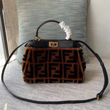 Ziva's Charm handbag – close-up view (Standard Size)