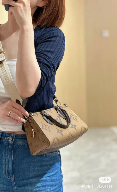  Smart structured bag carried on shoulder 34