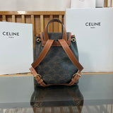 Handle and strap detail of refined modern women's handbag – women's luxury accessory