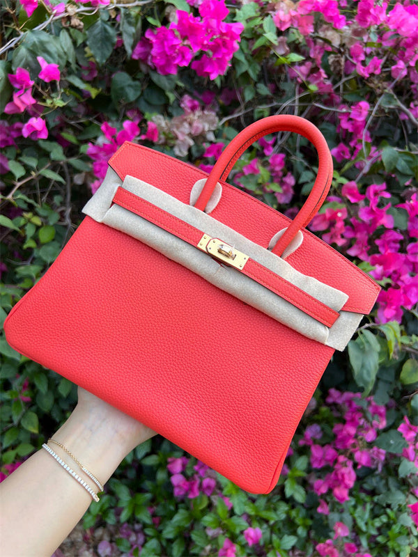  classic crossbody bag detail view showing craftsmanship 8