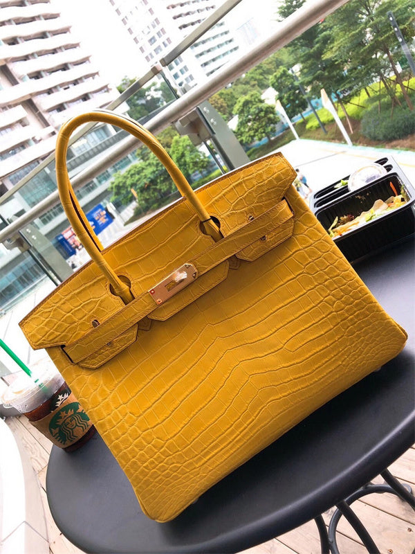 Poised bag women's premium everyday handbag