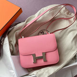  tote bag interior and compartment view