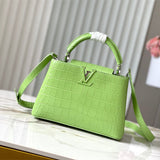 timeless everyday bag styled with outfit 54