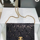  women's handbag, mid design, view 1