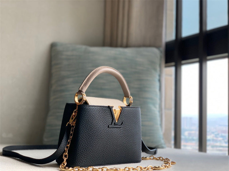  Statement crossbody bag front view 7