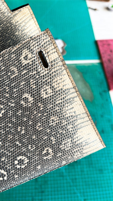  structured tote bag detail view showing craftsmanship