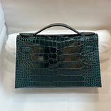  carryall bag close-up of hardware and finish 29