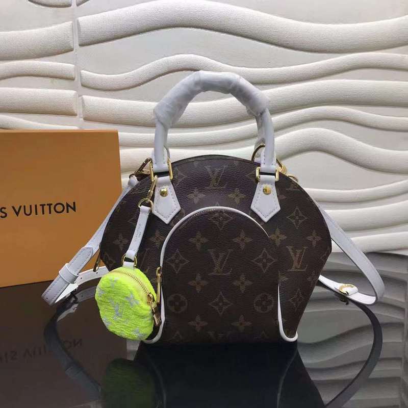 Front view of signature everyday-luxe women's handbag – women's luxury handbag