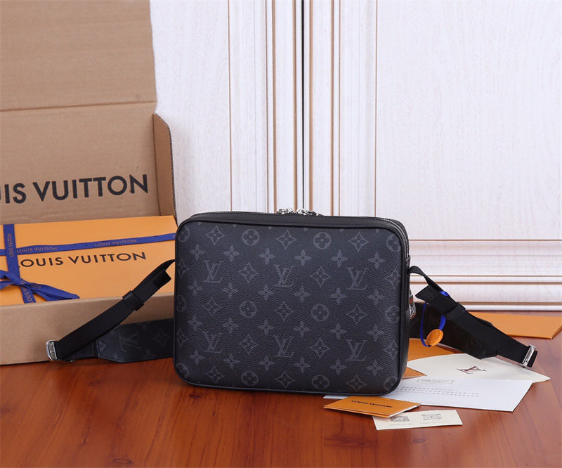  Statement top-handle bag carried on shoulder
