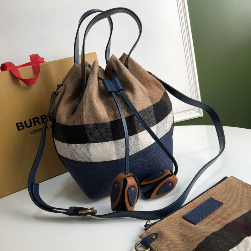 Ziva's Charm handbag – front view (one versatile size)