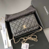 Zivas Charm Sleek Silhouette Luxury Handbag (Elevated Accessory Essential) – Styled Look