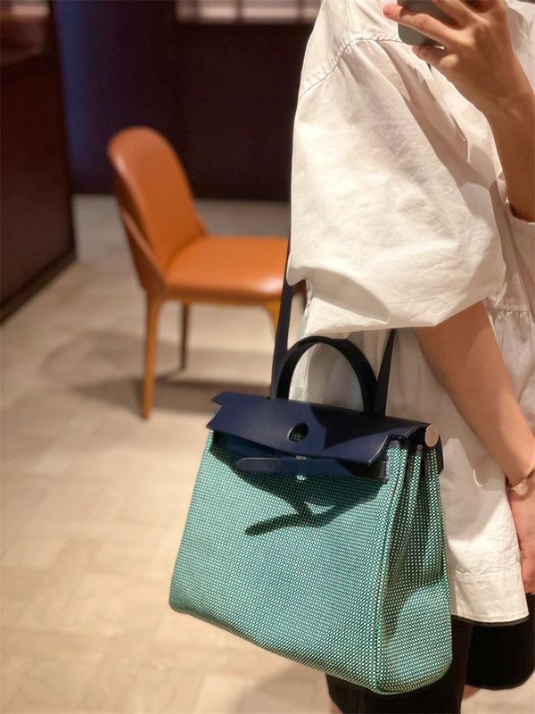  Contemporary everyday bag front view 13