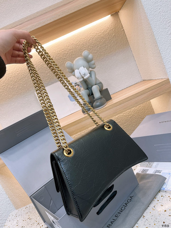 Ziva's Charm handbag – styled view (one versatile size)