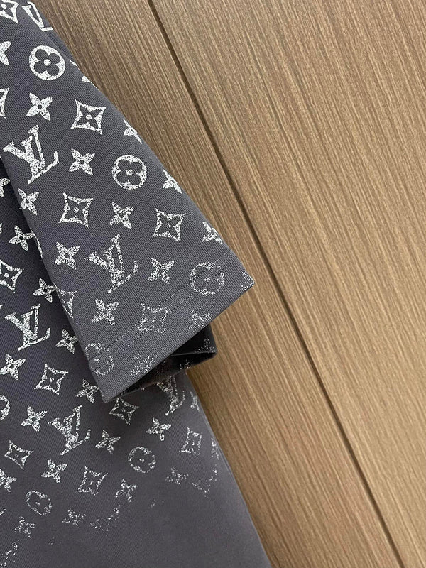 Back view of Louis Vuitton cotton t-shirt with logo-detail design